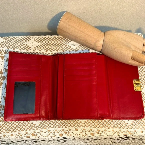 Women’s red leather wallet - Picture 7 of 11